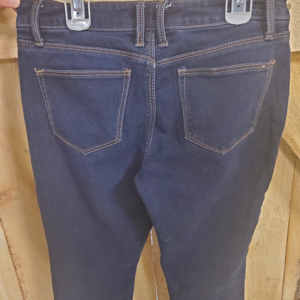 Juniors skinny jeans
